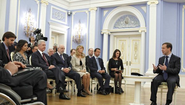 Президент РФ Дмитрий Медведев встретился с представителями Общественного комитета Президент РФ Дмитрий Медведев встретился с представителями Общественного комитета
