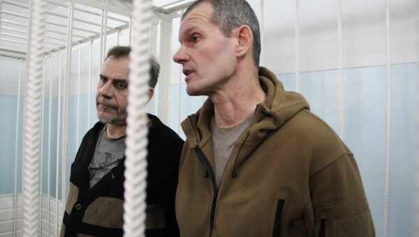Летчики Владимир Садовничий и Алексей Руденко в ожидании приговора обласного суда Хатлонской области Летчики Владимир Садовничий и Алексей Руденко в ожидании приговора обласного суда Хатлонской области