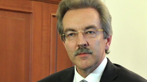 Уполномоченный по правам человека в Санкт-Петербурге Александр Шишлов Уполномоченный по правам человека в Санкт-Петербурге Александр Шишлов