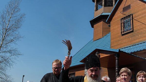 Освящение куличей и яиц в церкви святителя Петра Митрополита Московского в Петербурге Освящение куличей и яиц в церкви святителя Петра Митрополита Московского в Петербурге