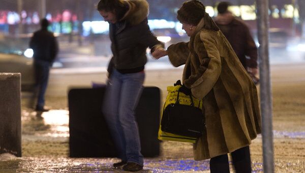 Последствия ледяного дождя в Москве. Архивное фото Последствия ледяного дождя в Москве. Архивное фото