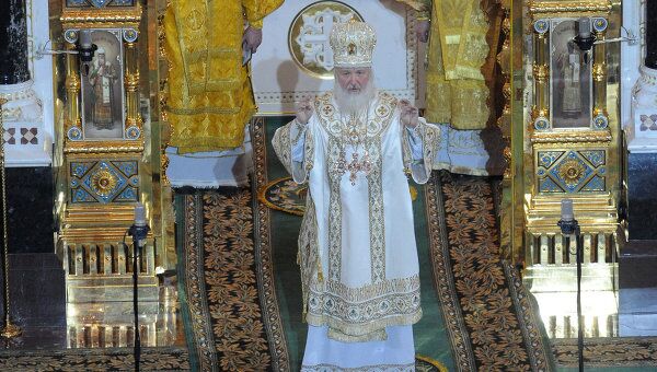 Патриарх Кирилл провел рождественскую службу в храме Христа Спасителя Патриарх Кирилл провел рождественскую службу в храме Христа Спасителя