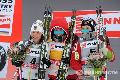 Шарлотта Калла, Марит Бьорген и Марте Кристофферсен (слева направо) Шарлотта Калла, Марит Бьорген и Марте Кристофферсен (слева направо)