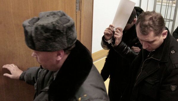 Арест задержанных по уголовному делу об избиении эколога и общественного деятеля Константина Фетисова в Химкинском городском суде Арест задержанных по уголовному делу об избиении эколога и общественного деятеля Константина Фетисова в Химкинском городском суде