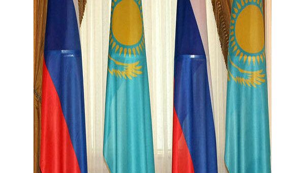 Флаги России и Казахстана Флаги России и Казахстана
