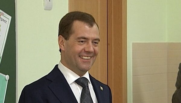 Медведев признался, что не хотел быть похожим на генсека ЦК КПСС Медведев признался, что не хотел быть похожим на генсека ЦК КПСС