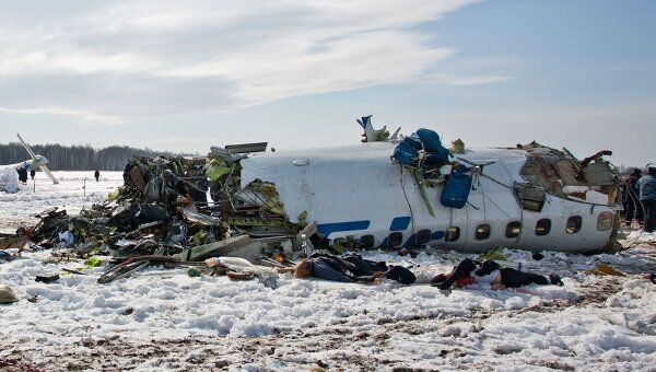 Крушение самолета ATR-72 под Тюменью Крушение самолета ATR-72 под Тюменью