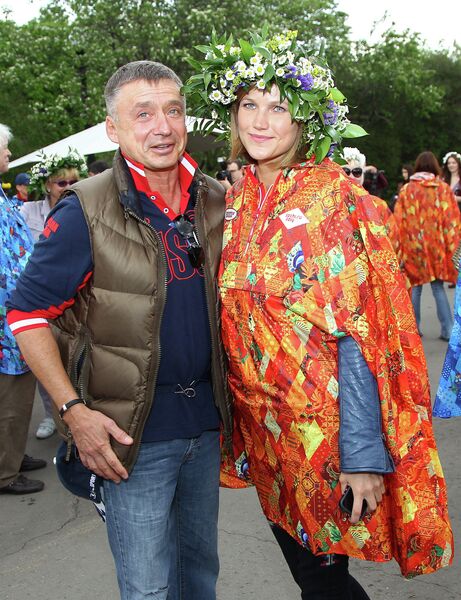 Воскресник фестиваля искусств Черешневый лес в ЦПКиО им. Горького Воскресник фестиваля искусств Черешневый лес в ЦПКиО им. Горького