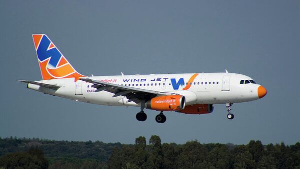 Самолет итальянской авиакомпании Wind Jet. Архив Самолет итальянской авиакомпании Wind Jet. Архив