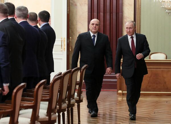 Президент РФ Владимир Путин и председатель правительства РФ Михаил Мишустин перед началом встречи с членами правительства РФ Президент РФ Владимир Путин и председатель правительства РФ Михаил Мишустин перед началом встречи с членами правительства РФ