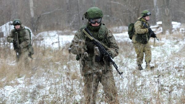 Новая боевая экипировка для военнослужащих Ратник. Архивное фото Новая боевая экипировка для военнослужащих Ратник. Архивное фото