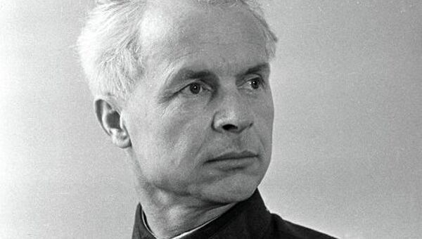 Писатель и кинорежиссер Александр Довженко Писатель и кинорежиссер Александр Довженко