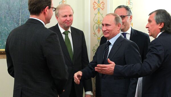 Встреча Владимира Путина с Игорем Сечиным и Робертом Дадли Встреча Владимира Путина с Игорем Сечиным и Робертом Дадли