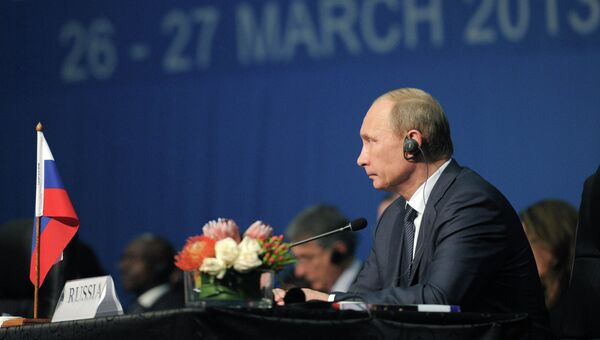 Президент РФ Владимир Путин на заседании саммита лидеров БРИКС Президент РФ Владимир Путин на заседании саммита лидеров БРИКС