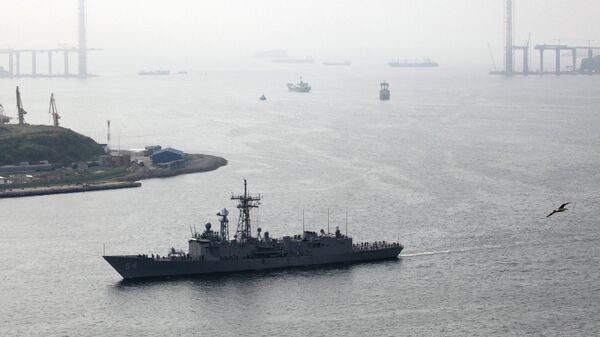 Корабль ВМС США фрегат Форд посетил главную базу Тихоокеанского флота во Владивостоке Корабль ВМС США фрегат Форд посетил главную базу Тихоокеанского флота во Владивостоке