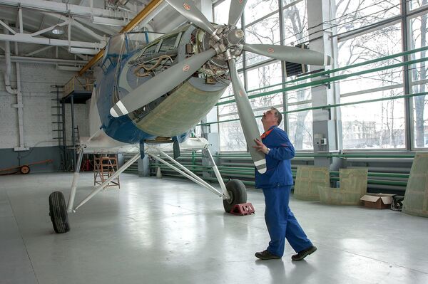 Новый пятилопастной пропеллер для самолета Ан-2 Новый пятилопастной пропеллер для самолета Ан-2