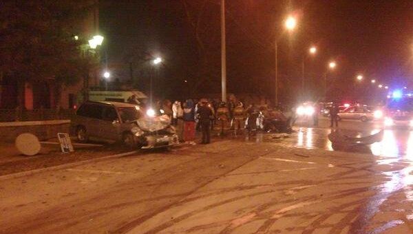 Два человека заживо сгорели в иномарке в Новосибирске Два человека заживо сгорели в иномарке в Новосибирске