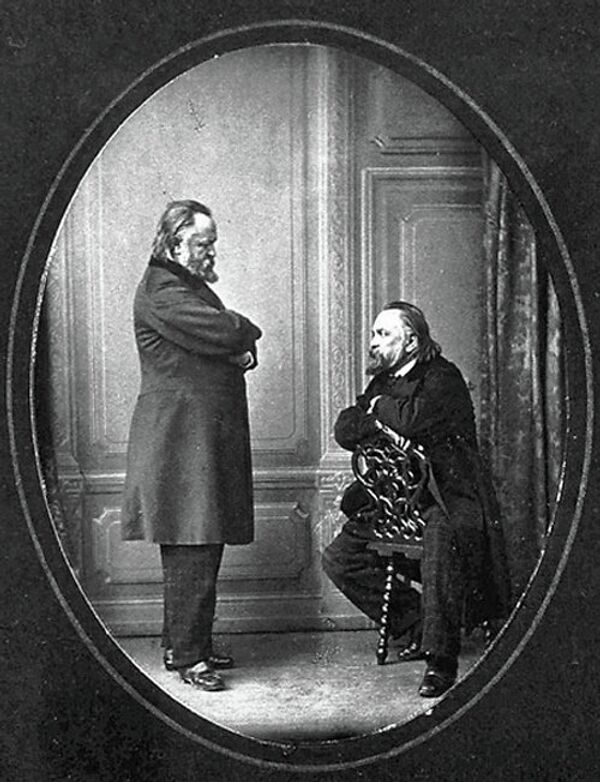 Герцен и Герцен. Коллаж работы фотографа Сергея Левицкого Герцен и Герцен. Коллаж работы фотографа Сергея Левицкого