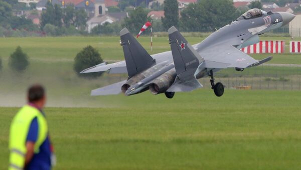 Су-35 на авиасалоне в Ле Бурже Су-35 на авиасалоне в Ле Бурже