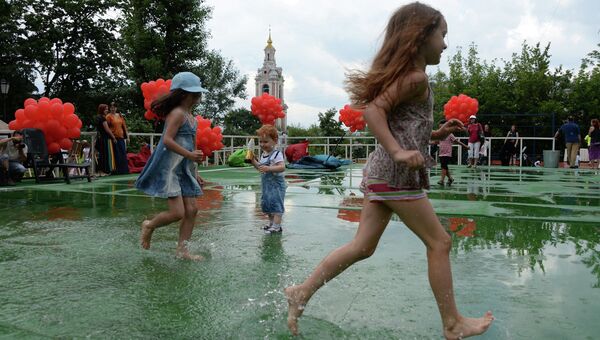 Летний праздник The Moscow News Culture Clash – Gorodki & BBQ Party Летний праздник The Moscow News Culture Clash – Gorodki & BBQ Party