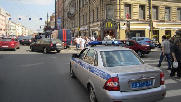 На месте взрыва в Санкт-Петербурге На месте взрыва в Санкт-Петербурге