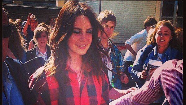 Lana Del Rey на Московском вокзале в Петербурге Lana Del Rey на Московском вокзале в Петербурге