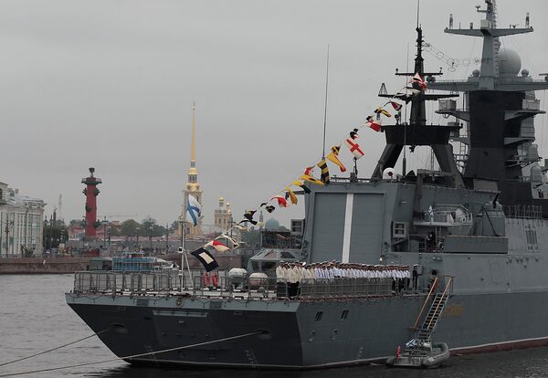 Репетиция парада ко Дню ВМФ в Петербурге Репетиция парада ко Дню ВМФ в Петербурге