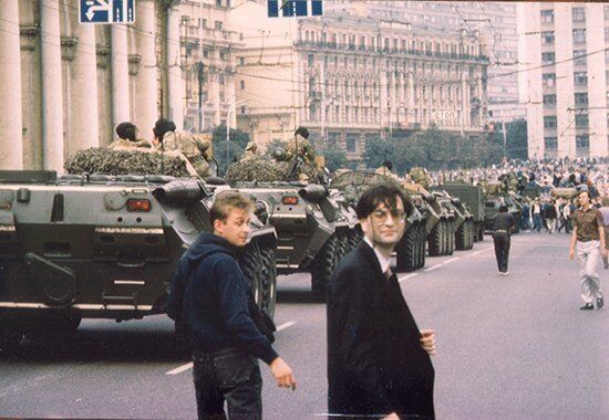 Дмитрий Волчек, Москва, Манежная площадь, 19 августа 1991 года Дмитрий Волчек, Москва, Манежная площадь, 19 августа 1991 года