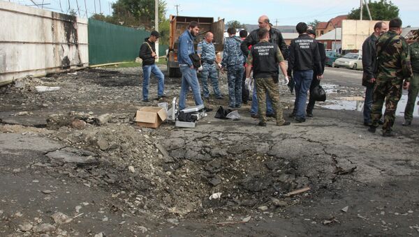 Взрыв у здания РОВД в Сунженском районе Чечни Взрыв у здания РОВД в Сунженском районе Чечни