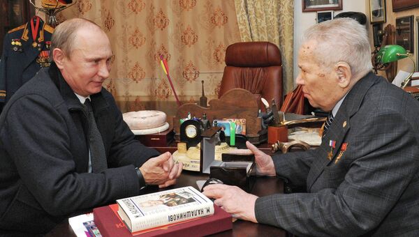 В.Путин с рабочим визитом в Ижевске В.Путин с рабочим визитом в Ижевске