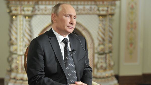 В.Путин дал интервью южнокорейской телерадиокомпании KBS. Архивное фото В.Путин дал интервью южнокорейской телерадиокомпании KBS. Архивное фото