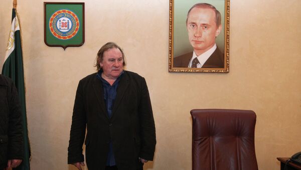 Гражданин РФ, французский актер Жерар Депардье в кабинете Ахмата Кадырова Гражданин РФ, французский актер Жерар Депардье в кабинете Ахмата Кадырова