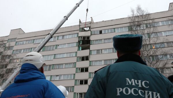 Взрыв в жилом доме в Санкт-Петербурге Взрыв в жилом доме в Санкт-Петербурге