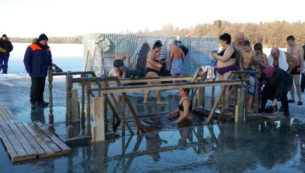 Крещенские купания в Ленинградской области Крещенские купания в Ленинградской области