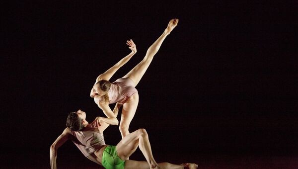 Atomos. Wayne McGregor| Random Dance, Лондон, Великобритания Atomos. Wayne McGregor| Random Dance, Лондон, Великобритания