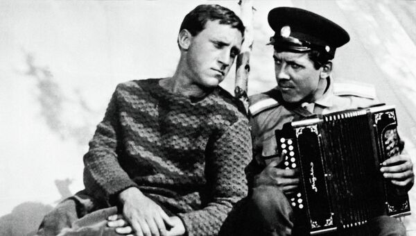 В.Высоцкий и В.Золотухин в фильме Хозяин тайги В.Высоцкий и В.Золотухин в фильме Хозяин тайги