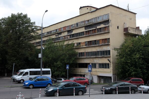 Жилой дом-коммуна Наркомфина. Архитектор М.Гинзбург Жилой дом-коммуна Наркомфина. Архитектор М.Гинзбург