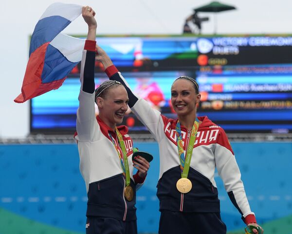 Светлана Ромашина и Наталья Ищенко (слева направо) Светлана Ромашина и Наталья Ищенко (слева направо)