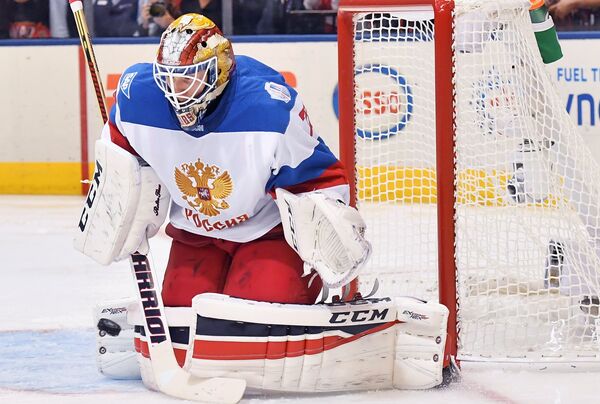 Вратарь сборной России Сергей Бобровский Вратарь сборной России Сергей Бобровский