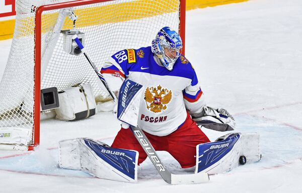 Вратарь сборной России Андрей Василевский Вратарь сборной России Андрей Василевский