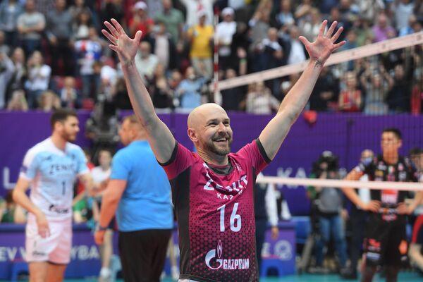 Игрок ВК Зенит-Казань Алексей Вербов Игрок ВК Зенит-Казань Алексей Вербов