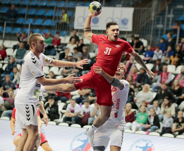 Игровой момент матча гандбольного Спартака Игровой момент матча гандбольного Спартака