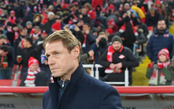 Главный тренер Спартака Олег Кононов Главный тренер Спартака Олег Кононов