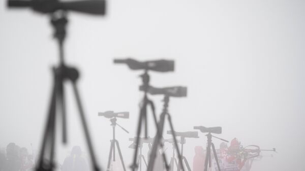 Туман на стрельбище перед началом индивидуальной гонки на первом этапе Кубка мира по биатлону в Поклюке Туман на стрельбище перед началом индивидуальной гонки на первом этапе Кубка мира по биатлону в Поклюке