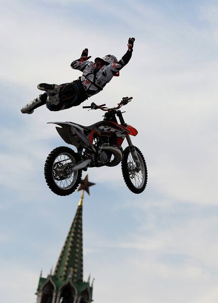 Шоу Moscow City Racing Шоу Moscow City Racing