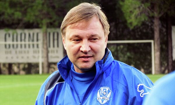 Главный тренер ФК Волга (Нижний Новгород) Юрий Калитвинцев Главный тренер ФК Волга (Нижний Новгород) Юрий Калитвинцев
