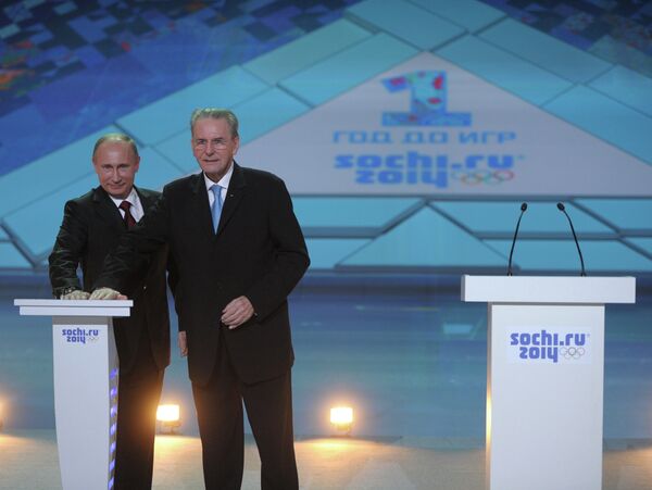 Владимир Путин (слева) и Жак Рогге Владимир Путин (слева) и Жак Рогге