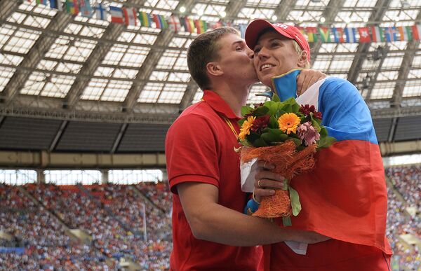 Российские спортсмены Дмитрий Тарабин и Мария Абакумова Российские спортсмены Дмитрий Тарабин и Мария Абакумова
