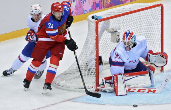 Игровой момент матча Россия - Норвегия Игровой момент матча Россия - Норвегия