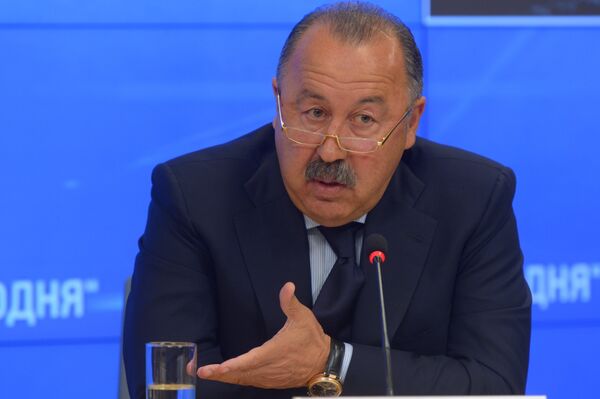 Директор Оргкомитета объединенного чемпионата по футболу Валерий Газзаев Директор Оргкомитета объединенного чемпионата по футболу Валерий Газзаев